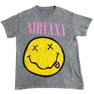 NIRVANA Gray and Pink Short Sleeve Band Tee Graphic Tee